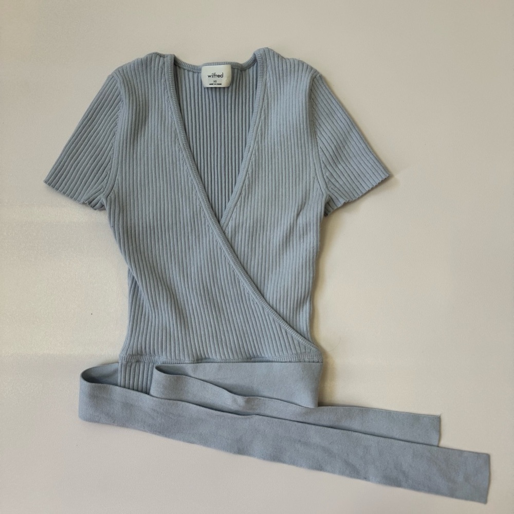 Aritzia Wilfred All Tied Up Ribbed Knit Sweater in Baby Blue Size Extra Small